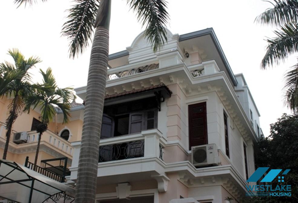 Cho thuê nhà hiện đại tại Ciputra – Tây Hồ, Hà Nội