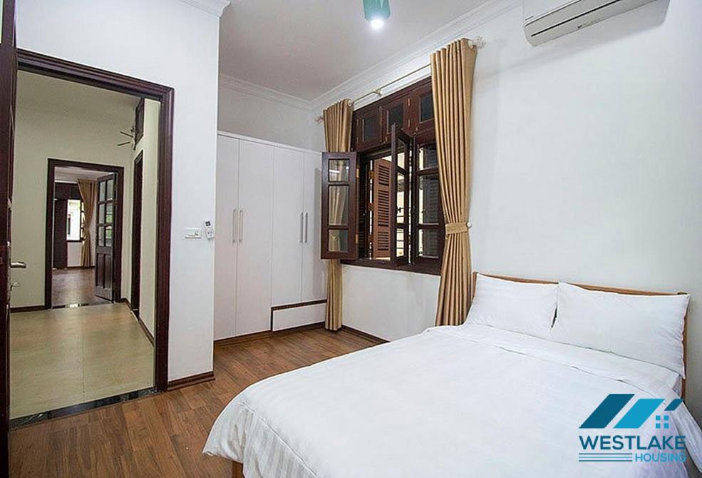 Cho thuê biệt thự vườn đẹp 5 phòng ngủ tại Block C2 – Ciputra, Tây Hồ