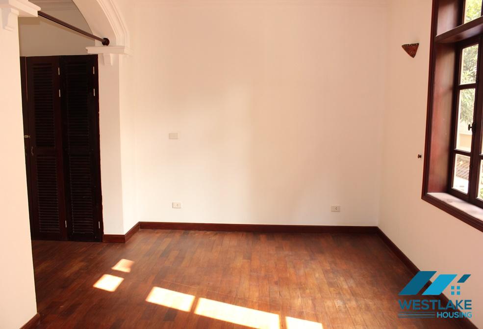 Cho thuê nhà/biệt thự tại Ciputra – Tây Hồ, Hà Nội | Có thể trang bị nội thất theo yêu cầu