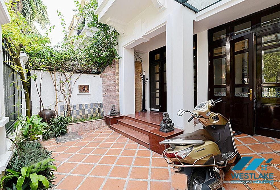 Cho thuê nhà 4 phòng ngủ đầy đủ nội thất tại Ciputra – Tây Hồ, Hà Nội