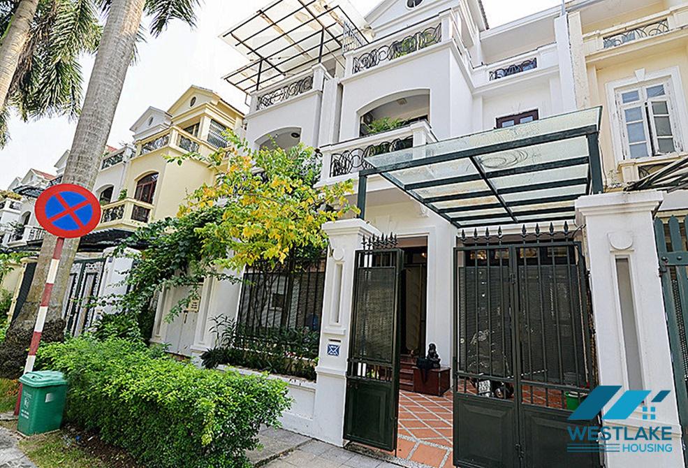 Cho thuê nhà 4 phòng ngủ đầy đủ nội thất tại Ciputra – Tây Hồ, Hà Nội
