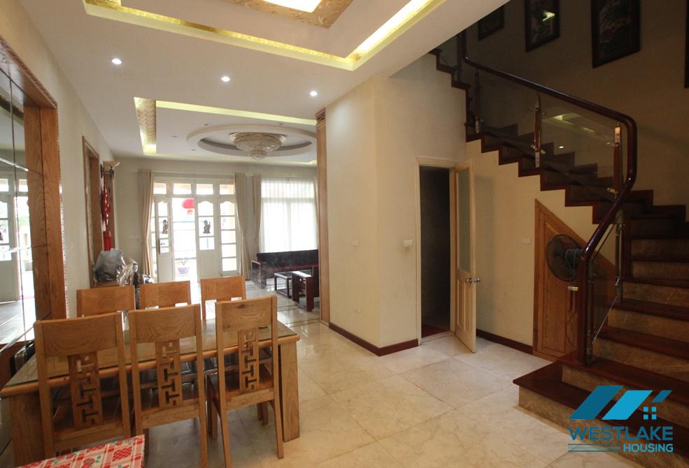 Cho thuê nhà đẹp 4 phòng ngủ tại Ciputra – Tây Hồ, Hà Nội