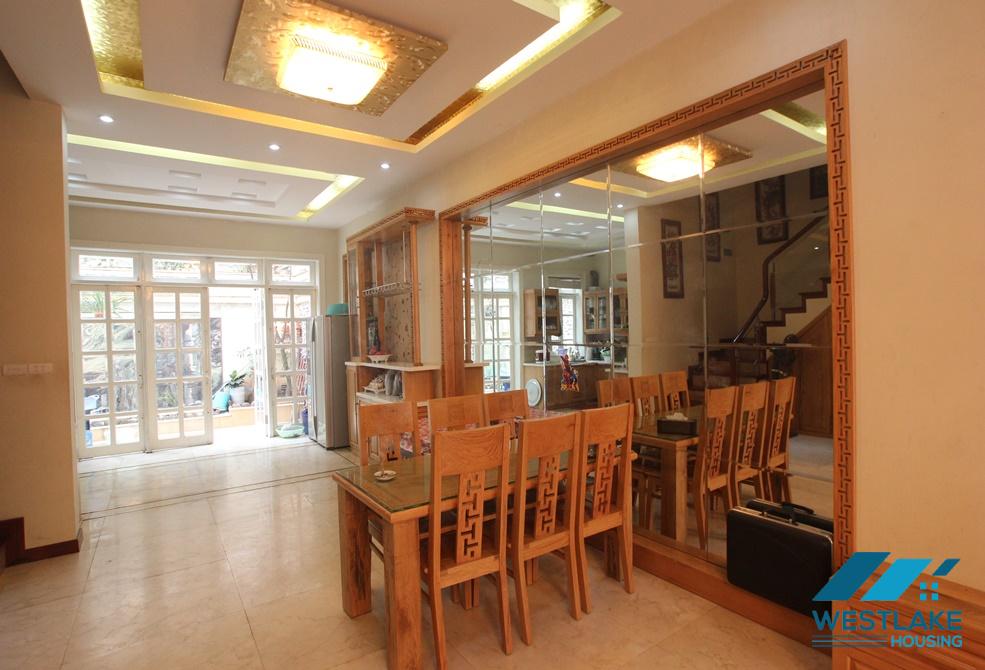 Cho thuê nhà đẹp 4 phòng ngủ tại Ciputra – Tây Hồ, Hà Nội