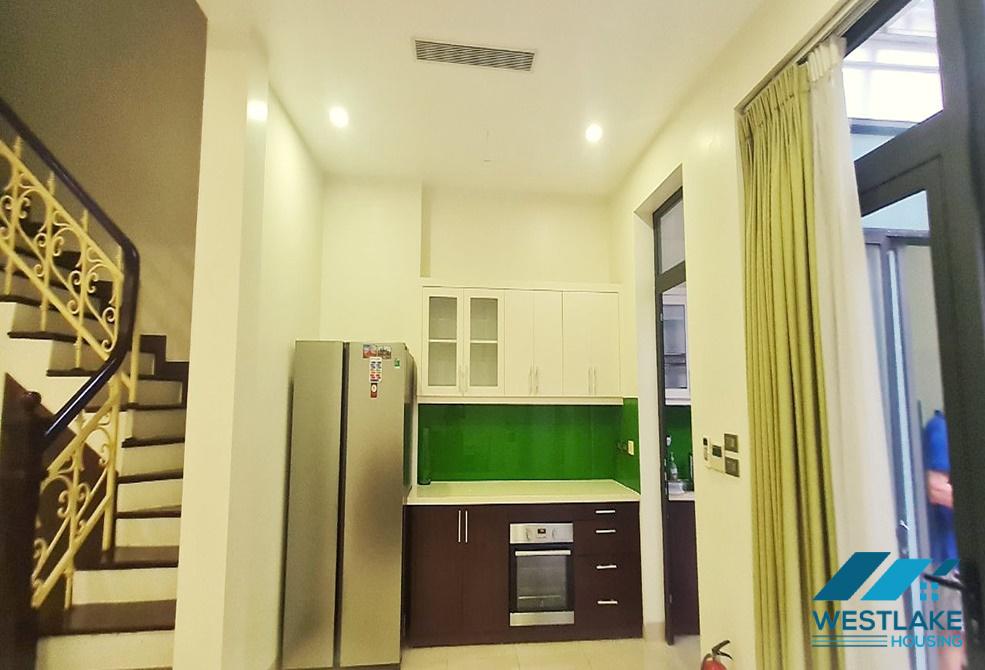 Cho thuê biệt thự 4 phòng ngủ tại khu C – Ciputra, Tây Hồ