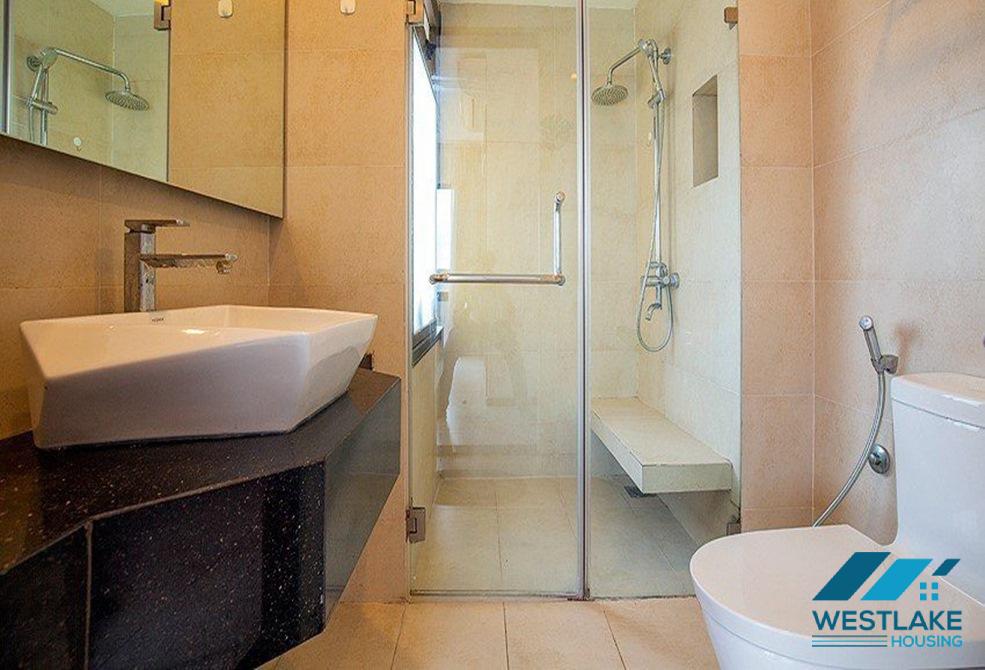 Spacious, high-quality 1-bedroom apartment for rent in Xuan Dieu, Tay Ho