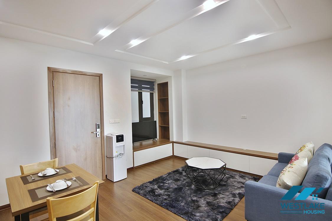 Căn Hộ 1 Phòng Ngủ Hoàn Toàn Mới Với Tầm Nhìn Tuyệt Đẹp Tại Phố Trịnh Công Sơn Tây Hồ, Hà Nội.