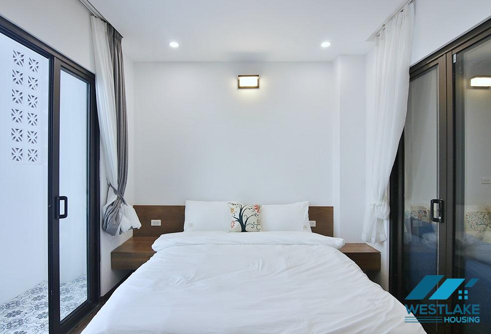 Căn Hộ  Dịch Vụ 1 Phòng Ngủ Mới Đẹp Cho Thuê Tại Trịnh Công Sơn, Tây Hồ, Hà Nội