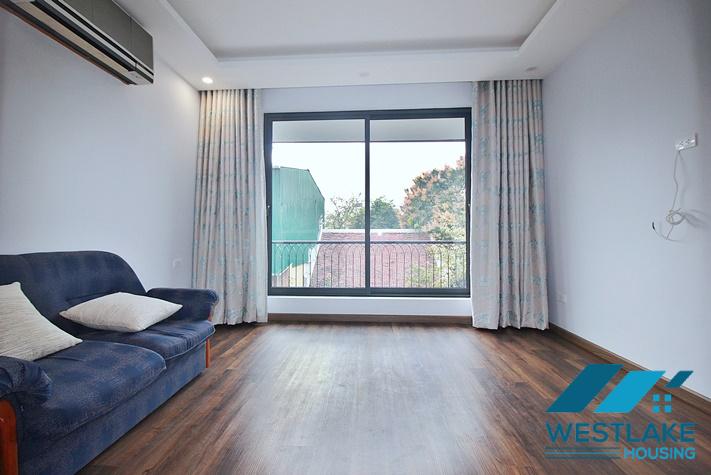 Cho Thuê Nhà  4 Phòng Ngủ Hoàn Toàn Mới, Đẹp, Hiện Đại View Hồ Thoáng Sáng Cho Thuê Tại Tây Hồ, Hà Nội