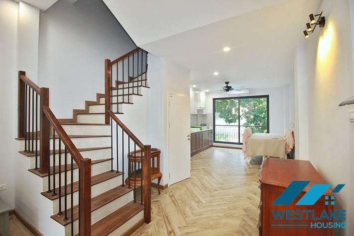 Cho Thuê Nhà  4 Phòng Ngủ Hoàn Toàn Mới, Đẹp, Hiện Đại View Hồ Thoáng Sáng Cho Thuê Tại Tây Hồ, Hà Nội