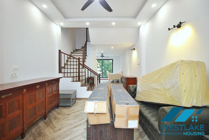 Brand new, modern 4 bedrooms house for rent in Tay Ho, near Sheraton Hotel and West Lake