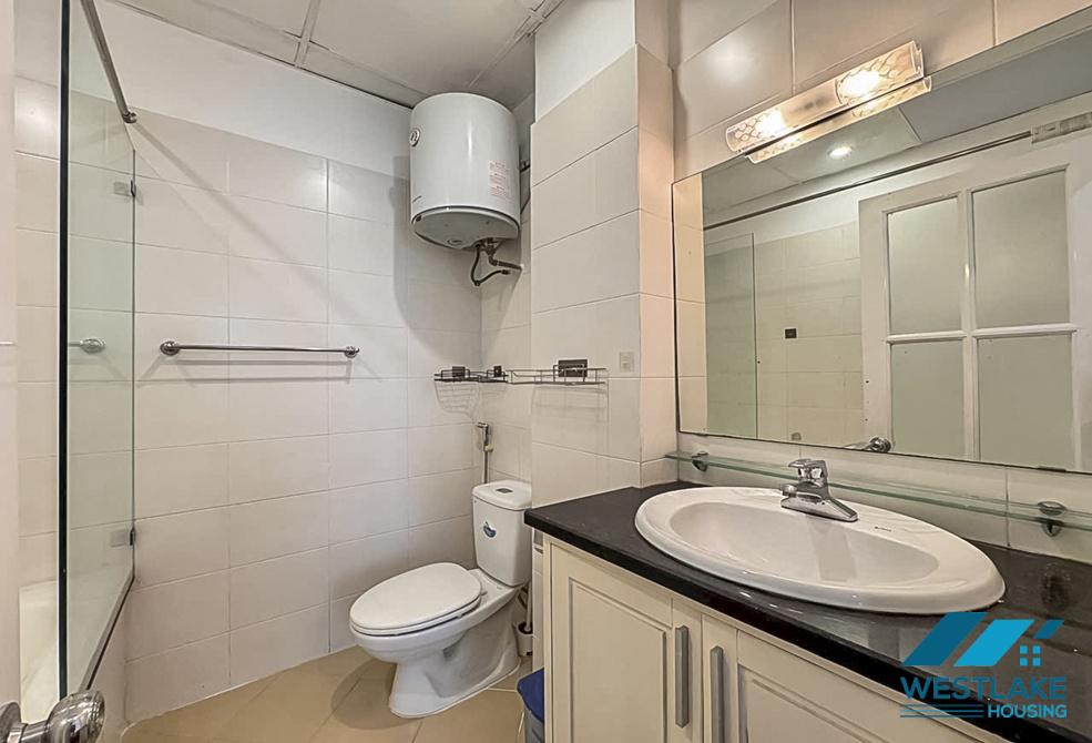 New renovated 02 bedrooms apartment for rent in Tay Ho area, Ha Noi