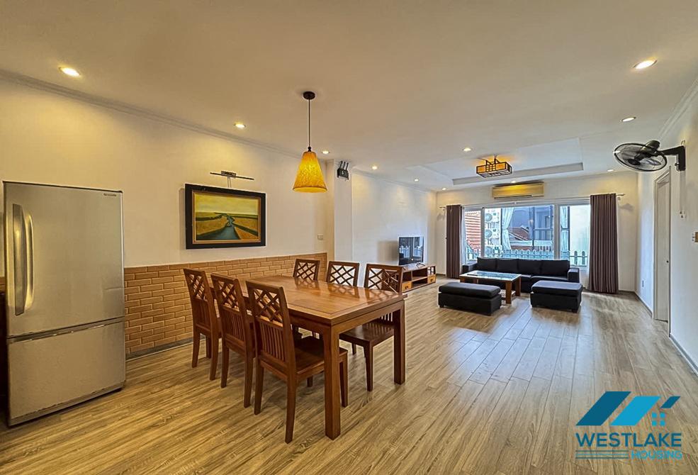 Large 02 bedrooms apartment for rent in Tay Ho, Ha Noi Large 02 bedrooms apartment for rent in Tay Ho, Ha Noi