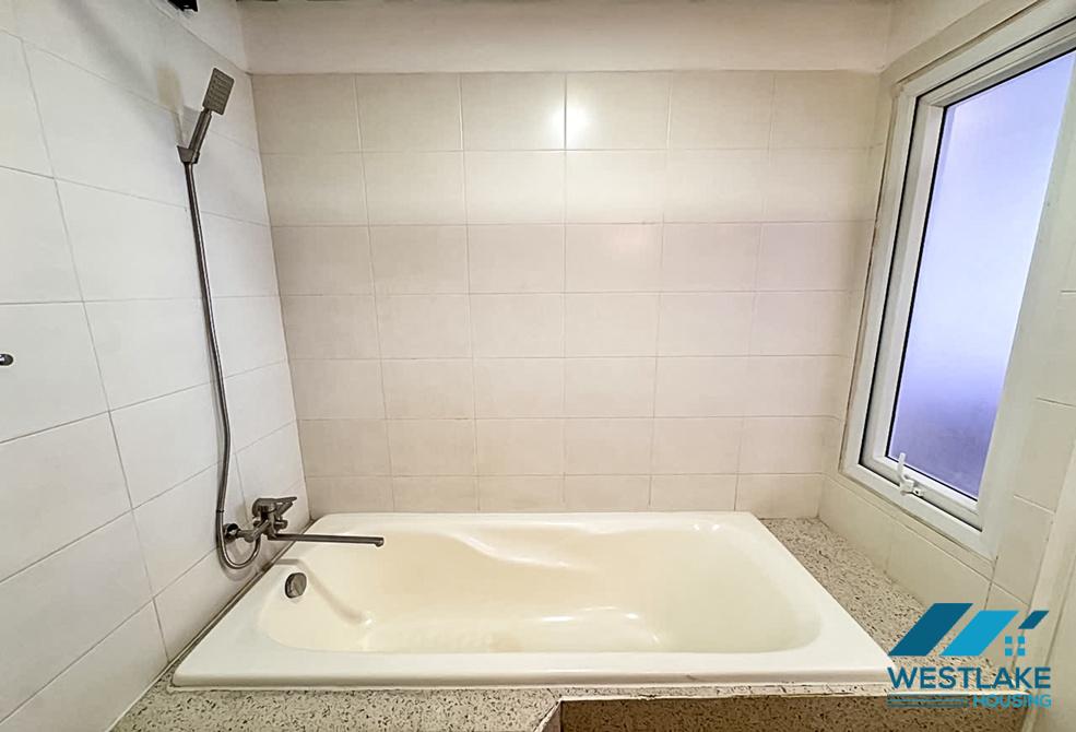 Large 02 bedrooms apartment for rent in Tay Ho, Ha Noi Large 02 bedrooms apartment for rent in Tay Ho, Ha Noi