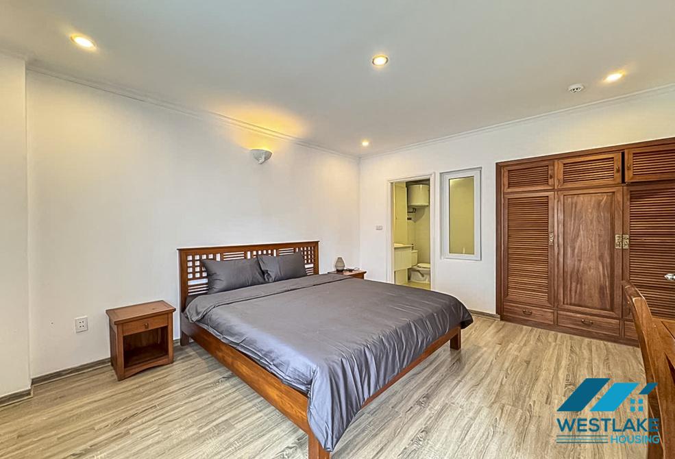 Large 02 bedrooms apartment for rent in Tay Ho, Ha Noi Large 02 bedrooms apartment for rent in Tay Ho, Ha Noi