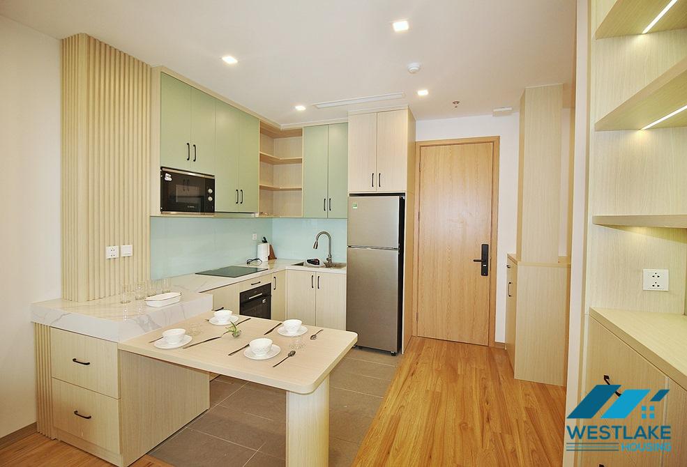 Cho Thuê Căn Hộ 2 Phòng Ngủ Hoàn Toàn Mới  Đẹp Hiện Đại, Ban Công Rông, Thoáng Sáng Tại Xuân Diệu, Tây Hồ,Hà Nội.