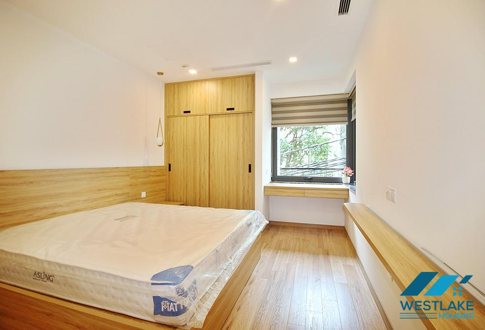 Cho Thuê Căn Hộ 2 Phòng Ngủ Hoàn Toàn Mới  Đẹp Hiện Đại, Ban Công Rông, Thoáng Sáng Tại Xuân Diệu, Tây Hồ,Hà Nội.