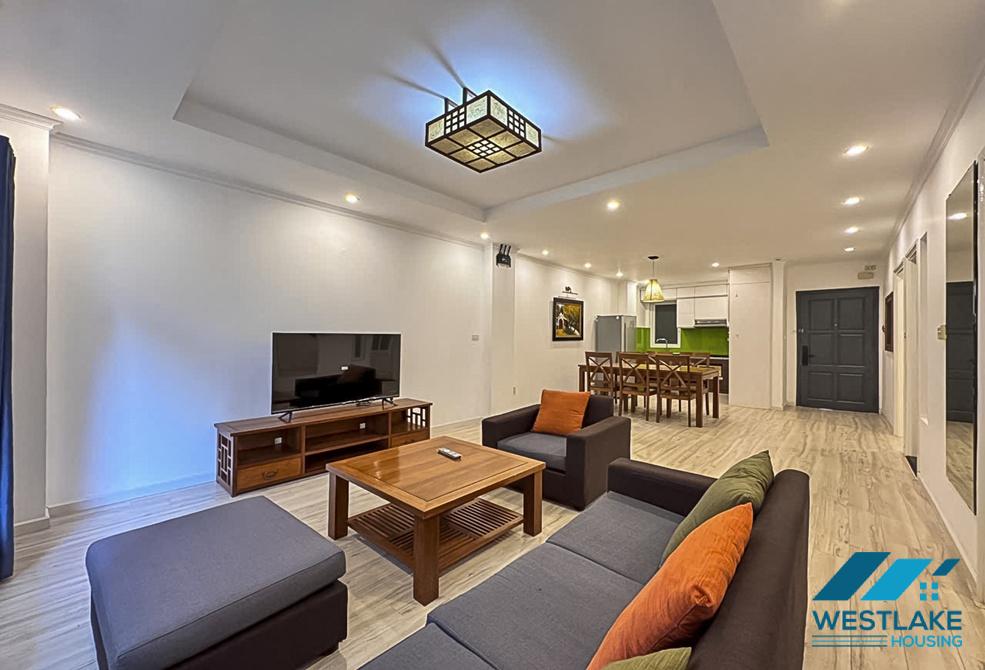 Cho Thuê Căn Hộ 2 Phòng Ngủ Mới Cài Tạo Lại, Rộng Đẹp Sáng Thoáng Tại Tây Hồ, Hà Nội.