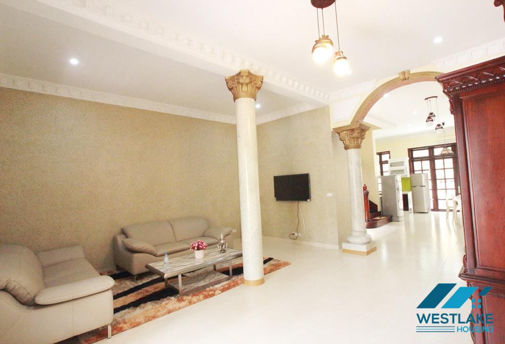 Cho thuê nhà đẹp 3 phòng ngủ tại khu T – Ciputra, Tây Hồ, Hà Nội