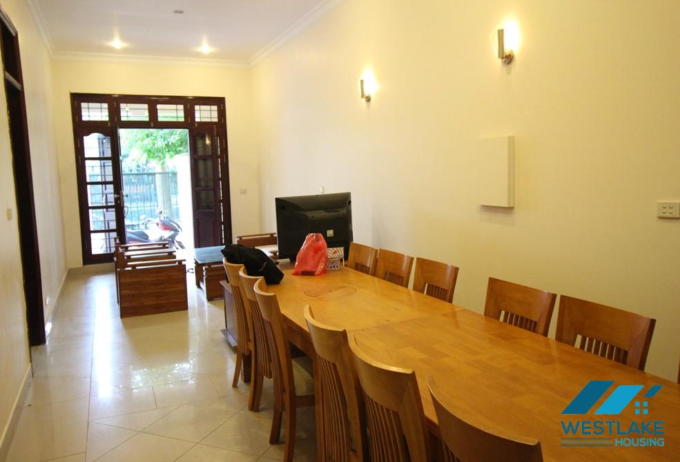 Cho thuê nhà đã được sửa sang lại với thiết kế đẹp tại khu C, quận Ciputra, Tây Hồ, Hà Nội. Cho thuê nhà đã được sửa sang lại với thiết kế đẹp tại khu C, quận Ciputra, Tây Hồ, Hà Nội.