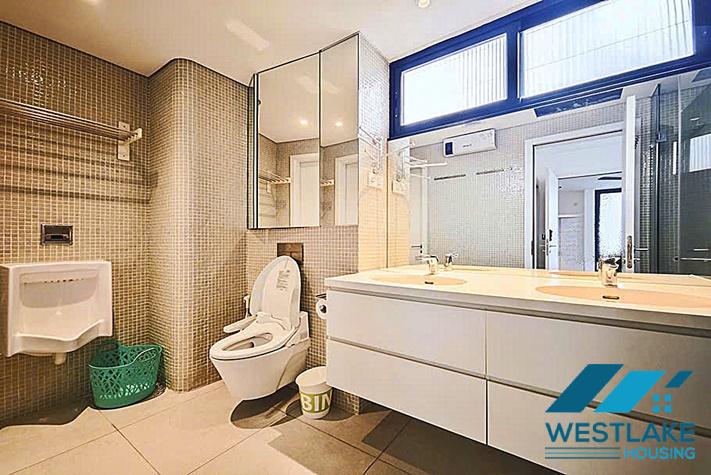 Cho Thuê Căn Hộ 3 Phòng Ngủ Đẹp, Hiện Đại, View Hồ Ban Công Rộng Thoáng Sáng Tại Tây Hồ, Hà Nội Cho Thuê Căn Hộ 3 Phòng Ngủ Đẹp, Hiện Đại, View Hồ Ban Công Rộng Thoáng Sáng Tại Tây Hồ, Hà Nội