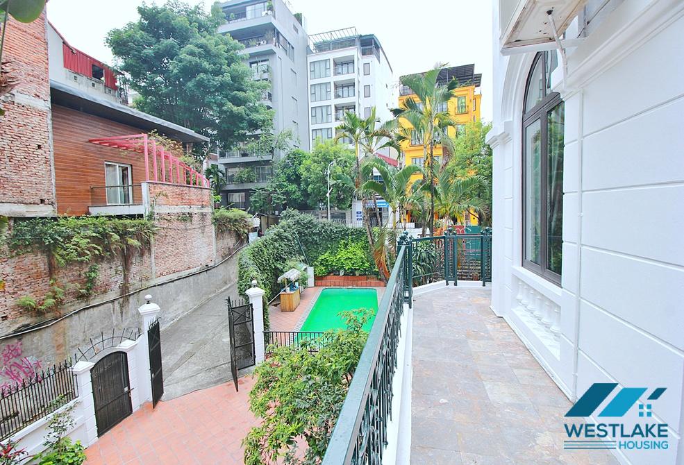 Beautifull house with huge garden for rent in Tay Ho area, Ha Noi