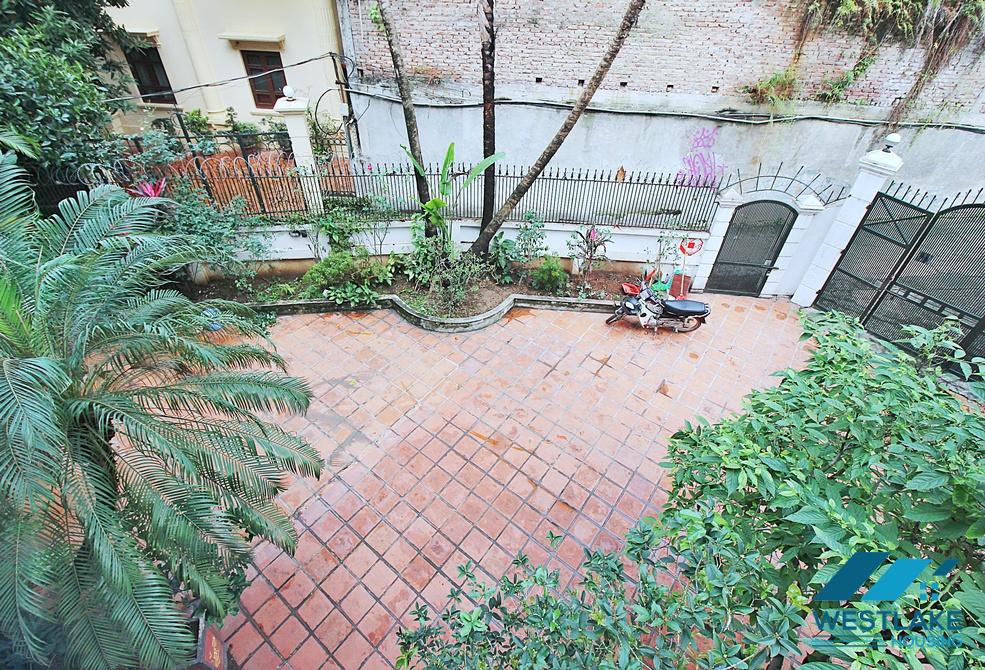 Beautifull house with huge garden for rent in Tay Ho area, Ha Noi