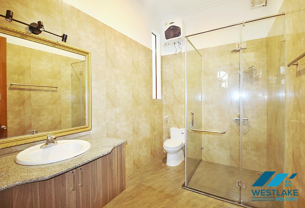 Beautifull house with huge garden for rent in Tay Ho area, Ha Noi