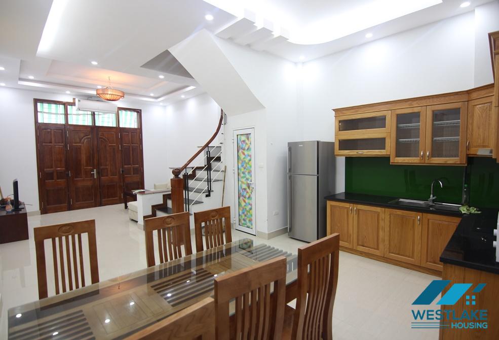 A good house for rent in Au Co, Tay Ho, Ha Noi A good house for rent in Au Co, Tay Ho, Ha Noi