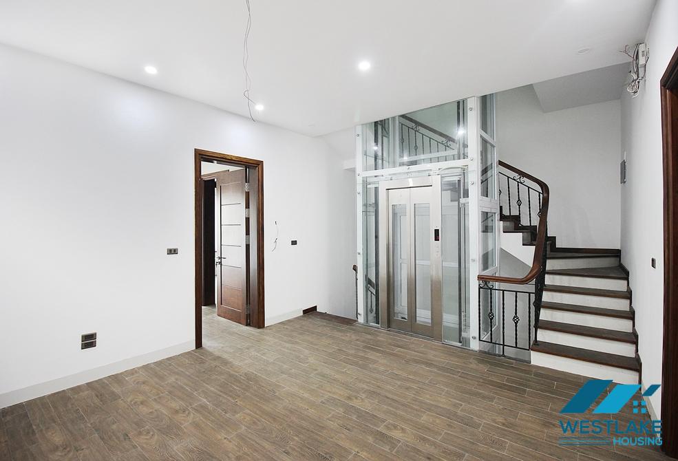 A wonderful, modern house in semi-furnished condition for rent in T Block, Ciputra A wonderful, modern house in semi-furnished condition for rent in T Block, Ciputra