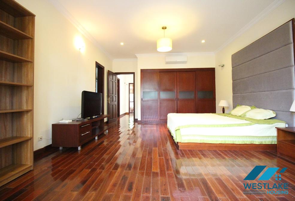 Cho thuê biệt thự sang trọng tại Ciputra – Khu C, Tây Hồ, Hà Nội