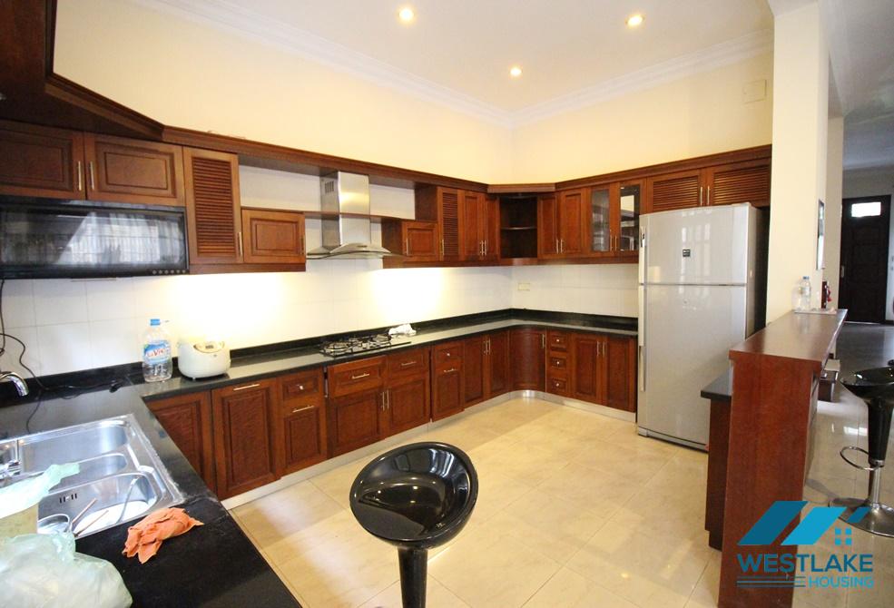 Cho thuê biệt thự sang trọng tại Ciputra – Khu C, Tây Hồ, Hà Nội