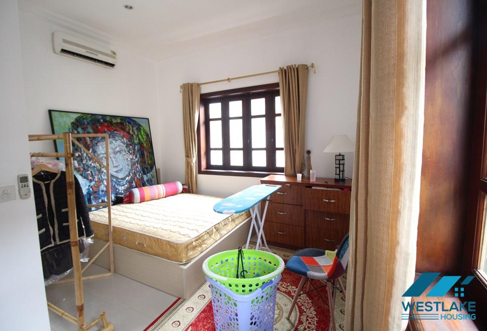 Cho thuê biệt thự đẹp có vườn tại Ciputra – Khu C, Tây Hồ, Hà Nội