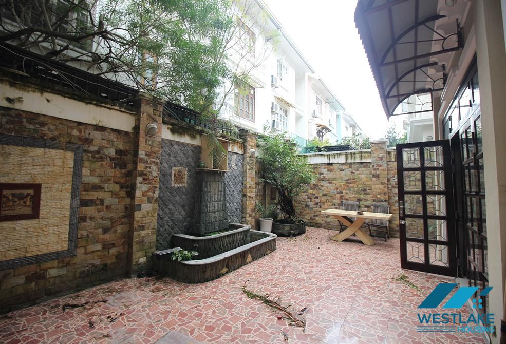 Cho thuê nhà giá hợp lý tại Khu đô thị Ciputra, Hà Nội