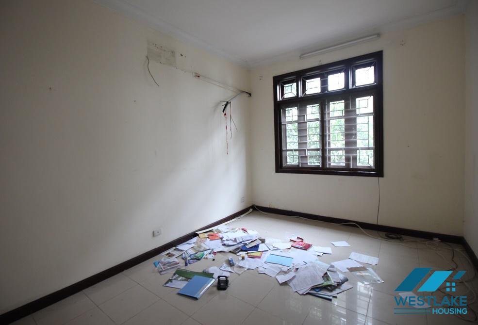 Cho thuê nhà giá hợp lý tại Khu đô thị Ciputra, Hà Nội