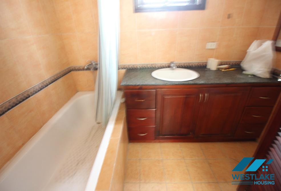 Cho thuê nhà giá hợp lý tại Khu đô thị Ciputra, Hà Nội