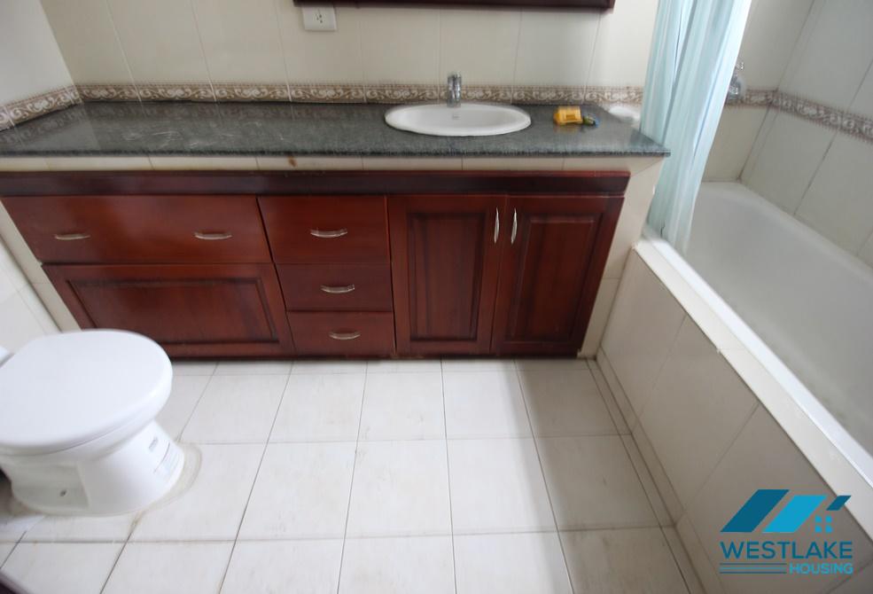 Cho thuê nhà giá hợp lý tại Khu đô thị Ciputra, Hà Nội