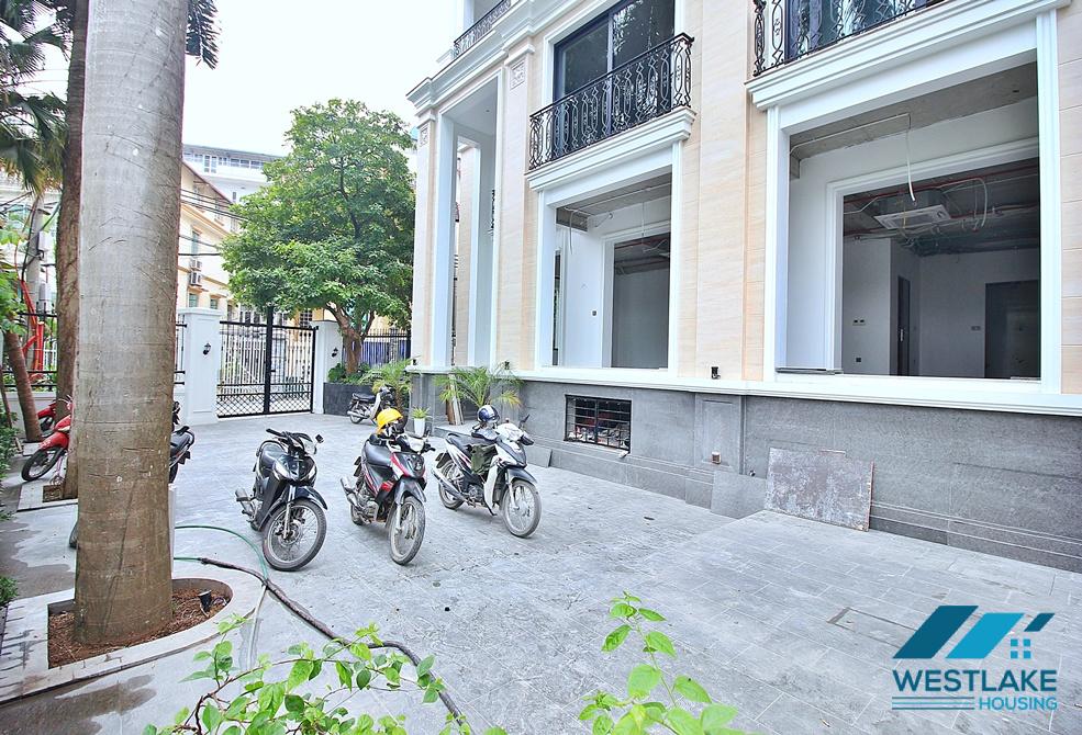 Nice office for rent in Tay Ho, Ha Noi