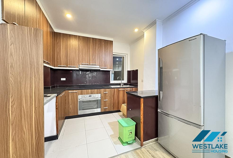 Cho Thuê Căn Hộ 2 Phòng Ngủ Mới Được Cải Tạo Tại Khu Tô Ngọc Vân, Tây Hồ, Hà Nội. Cho Thuê Căn Hộ 2 Phòng Ngủ Mới Được Cải Tạo Tại Khu Tô Ngọc Vân, Tây Hồ, Hà Nội.