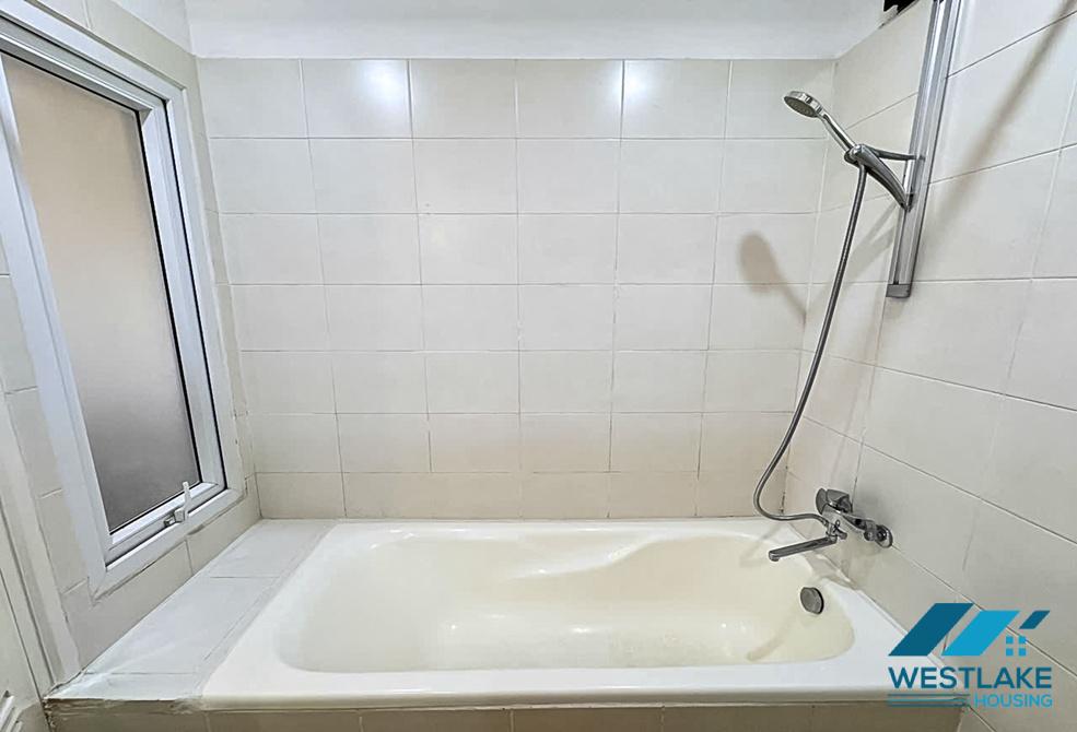 Cho Thuê Căn Hộ 2 Phòng Ngủ Rộng, Ban Công Thoáng Mát Tại Tô Ngọc Vân, Tây Hồ, Hà Nội. Cho Thuê Căn Hộ 2 Phòng Ngủ Rộng, Ban Công Thoáng Mát Tại Tô Ngọc Vân, Tây Hồ, Hà Nội.