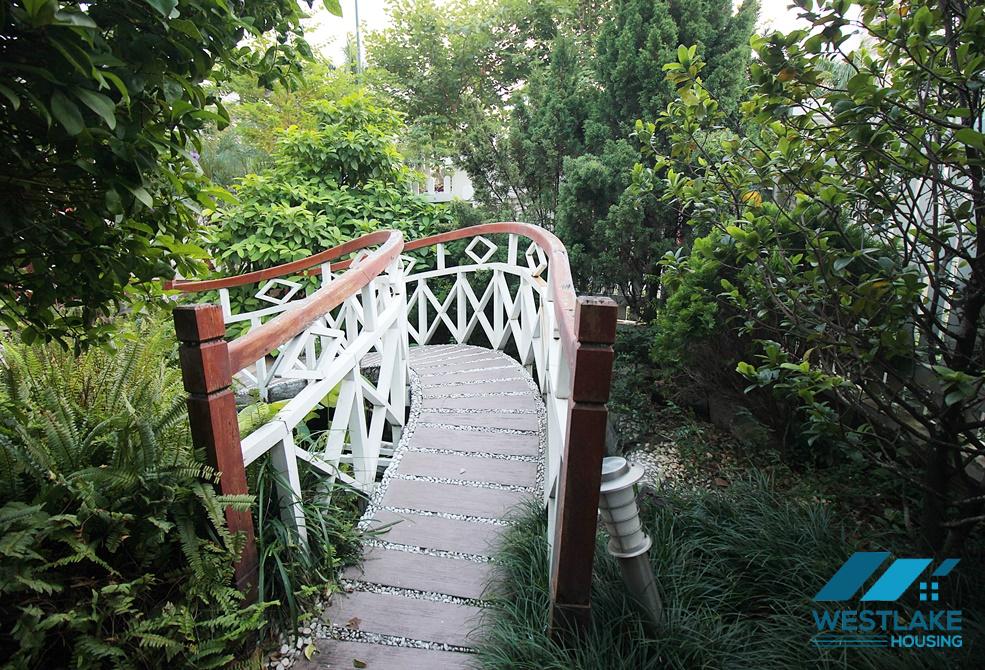 Cho thuê biệt thự hiện đại có sân vườn rộng tại Ciputra – Tây Hồ, Hà Nội