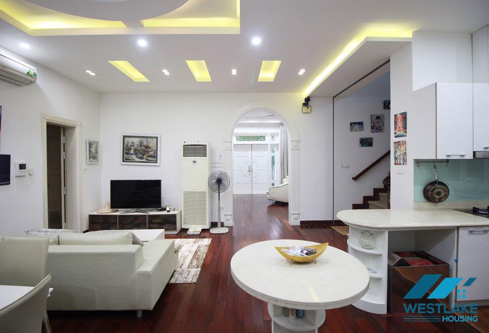 Cho thuê biệt thự hiện đại có sân vườn rộng tại Ciputra – Tây Hồ, Hà Nội