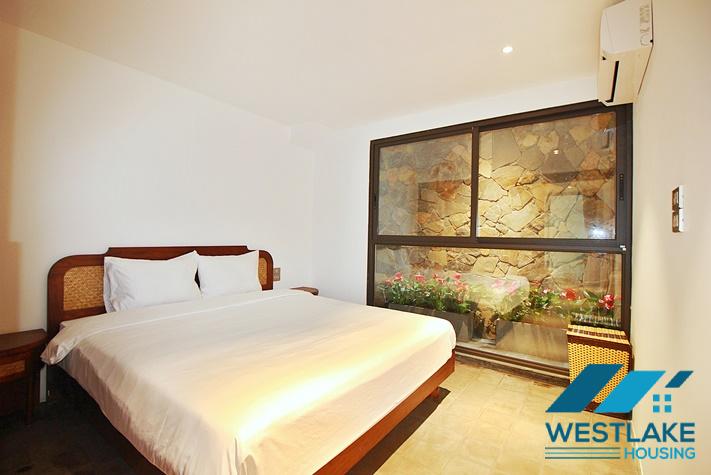 Cho Thuê Căn Hộ Một Phòng Ngủ Có Sân Nhỏ Riêng Ở Tầng Trệt Tại Tô Ngọc Vân Tây Hồ, Hà Nội