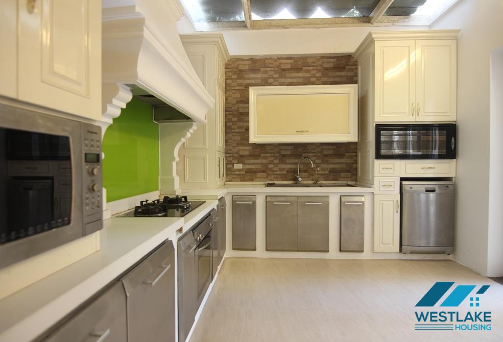 Good house for rent in Ciputra, T block, Tay Ho, Ha Noi