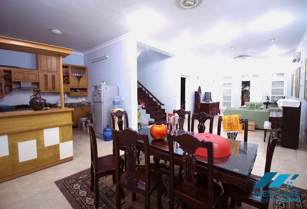 Nice and affordable 5 bebdroom villa to rent in Ciputra