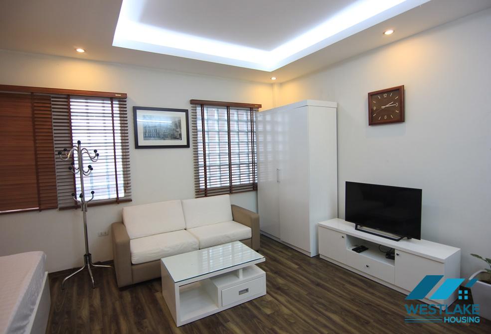 A nice studio for rent in Au Co, Tay Ho, Ha Noi