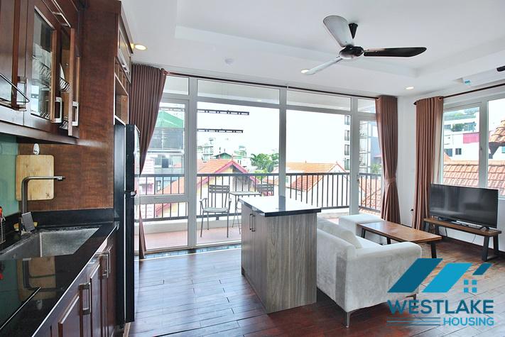 Cho Thuê Căn Hộ 1 Phòng Ngủ Ban Công,Sáng Thoáng Tại Tây Hồ, Hà Nội.