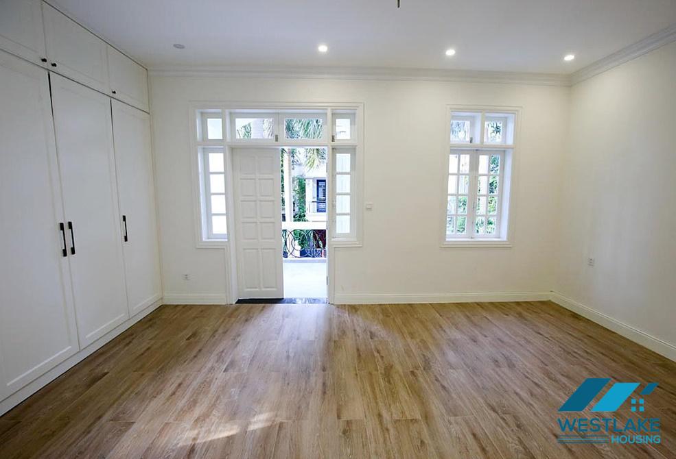 Cho thuê nhà mới cải tạo tại Khu C – Ciputra, Tây Hồ Cho thuê nhà mới cải tạo tại Khu C – Ciputra, Tây Hồ