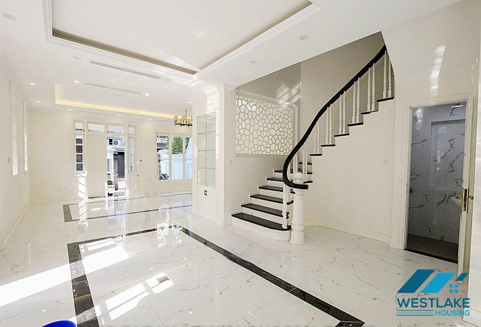 Cho thuê nhà mới cải tạo tại Khu C – Ciputra, Tây Hồ Cho thuê nhà mới cải tạo tại Khu C – Ciputra, Tây Hồ