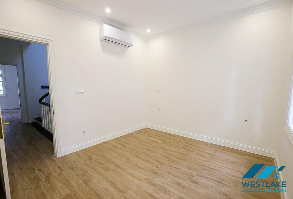 Cho thuê nhà mới cải tạo tại Khu C – Ciputra, Tây Hồ Cho thuê nhà mới cải tạo tại Khu C – Ciputra, Tây Hồ