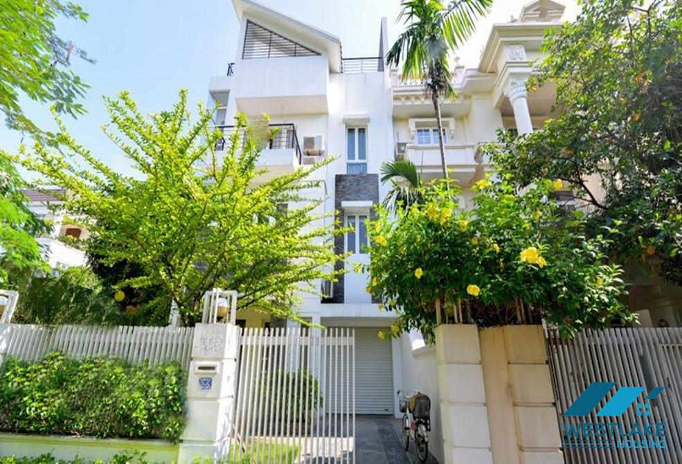 A luxurily gorgeous villa with private swimming pool for rent in Ciputra, Tay Ho, Ha Noi